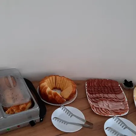招待所 вивиан *